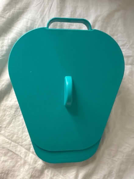 Photo of free Bed pan shallow type with lid (Harlesden NW10) #1