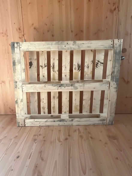 Photo of free Wooden Pallet (Camden Square NW1) #2