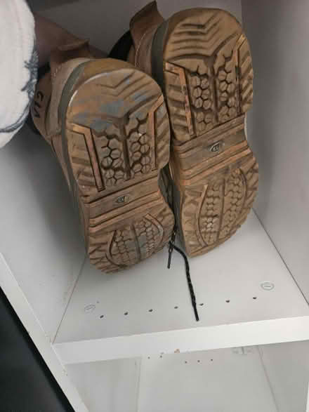 Photo of free Used size 8 steel toe caps (Kingswood BS15) #4