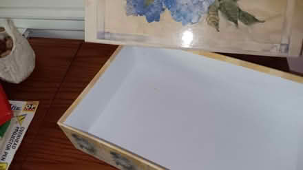 Photo of free Beautiful lidded box (19095) #3