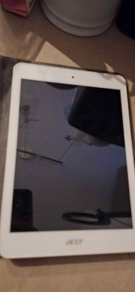 Photo of free Acer ipad not working (Brent lea TW8) #2