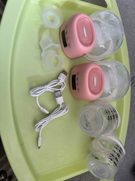 Photo of free Wearable breast pump (Dangeham) #1