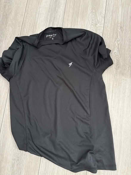 Photo of free Gym top small (Tyburn B24) #1
