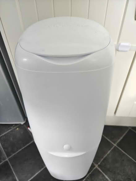 Photo of free Nappy bin and baby seat (Ellesmere Port CH65) #1