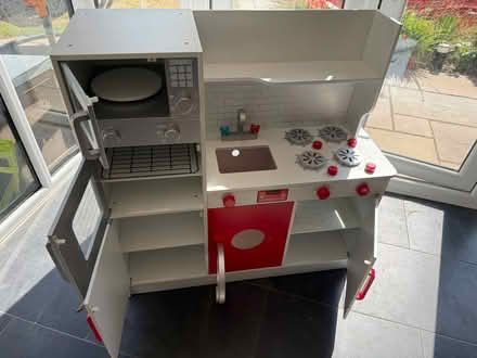 Photo of free Play kitchen (Ascot SL5) #2