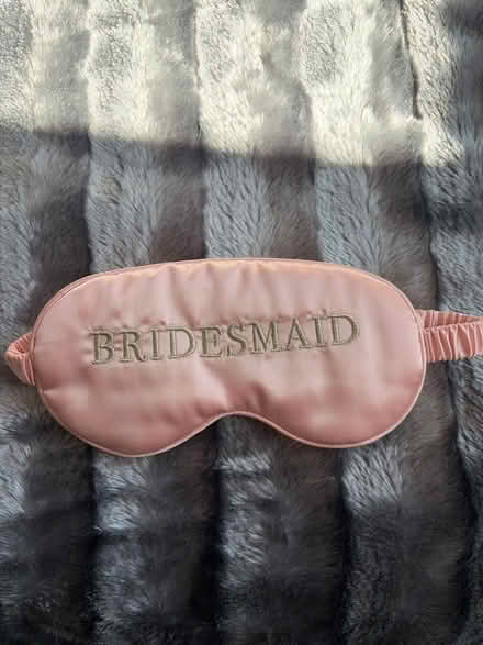 Photo of free Eye mask - new (Park street st albans AL2) #1