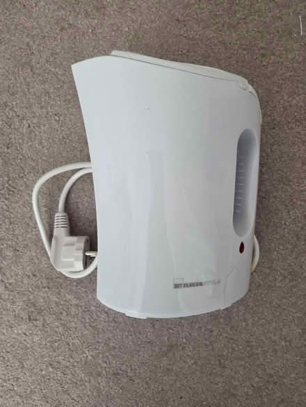Photo of free White electric kettle (West Bridgford NG2) #1