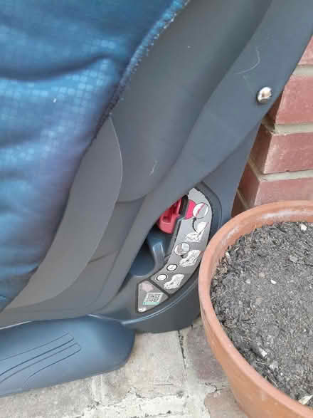 Photo of free Children's Car Seat (Earley RG6) #4