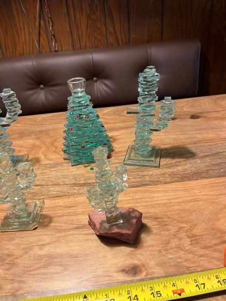 Photo of free Glass figurines (Niles) #4