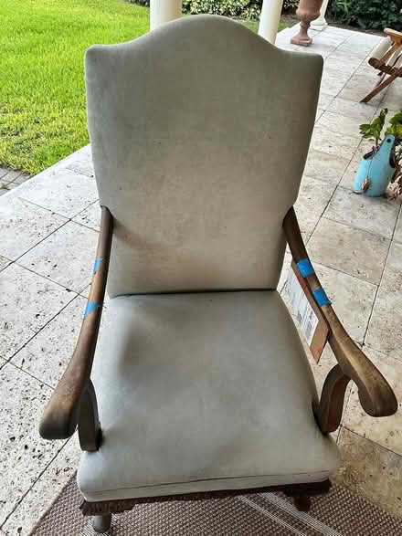 Photo of free Antique chair (Crescent Lake St pete) #1