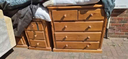 Photo of free chest draws & 2 x bedside (Snedshill TF2 TF2) #1