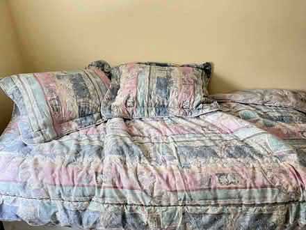 Photo of free Set of two twin comforters (Teaneck, NJ) #1
