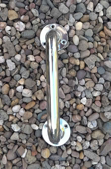 Photo of free grab rail for shower (Thrupp GL5) #1