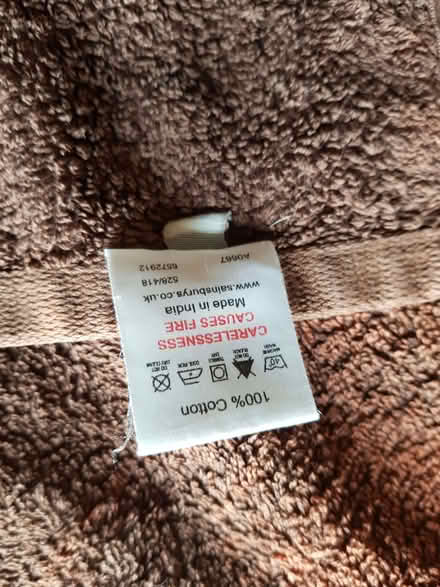 Photo of free Sainsbury's cotton bath towel (discoloured) (Corstorphine EH12) #2