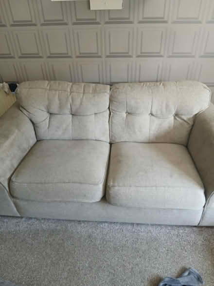 Photo of free 2 seater settee (Sheffield S5 7NE) #3