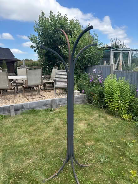 Photo of free Hanging basket holder (DE56 Far Laund) #1