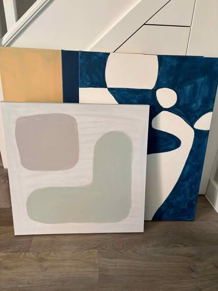 Photo of free Canvas and paints (Leighton Buzzard LU7) #1
