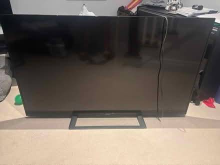 Photo of free Fixer upper Sony 60” TV (M4J 2X9) #1