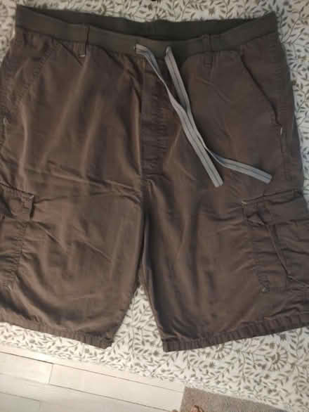 Photo of free Men's shorts size 40 (Odenton) #1