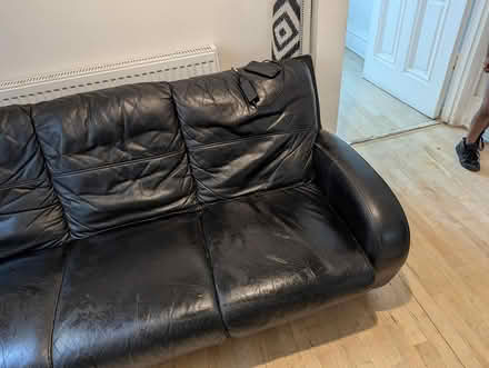Photo of free Leather sofa Black 3 seater (Balham SW12) #2