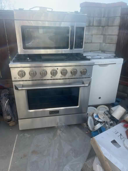 Photo of free Dishwasher oven and microwave (Fletcher hills) #1