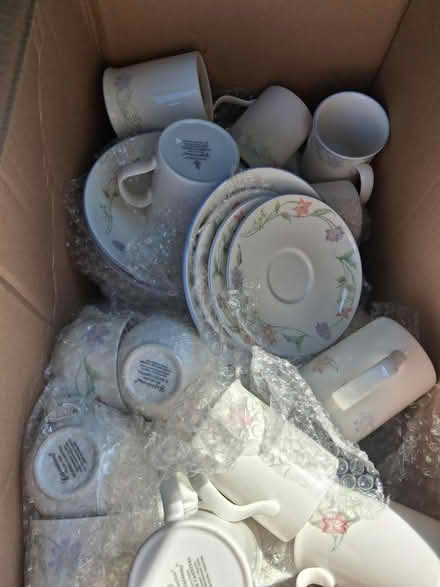 Photo of free Royal doulton dinner set (Wollaton NG8) #1
