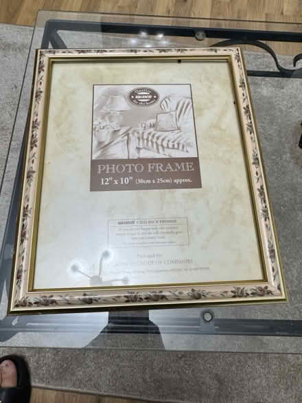Photo of free Photo Frame / Liberton Pick‐Up (Liberton EH16) #2