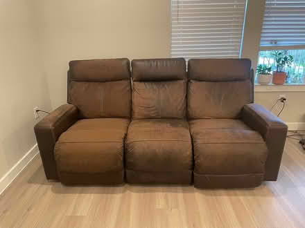 Photo of free Brown Leather Reclining Couch (5 min from HEB Lakeway) #1