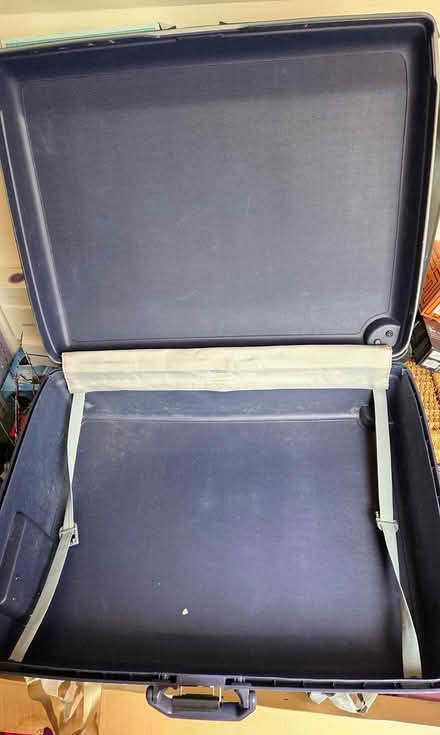 Photo of free Samsonite large hard suitcase (West Bridgford NG2) #2