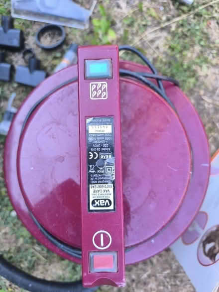 Photo of free Vax wet and dry hoover/ carpet cleaner (North Lancing BN15) #3