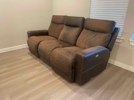 Photo of free Brown Leather Reclining Couch (5 min from HEB Lakeway) #2