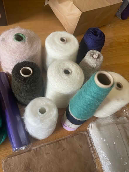 Photo of free wool (Wembley Park HA9) #1