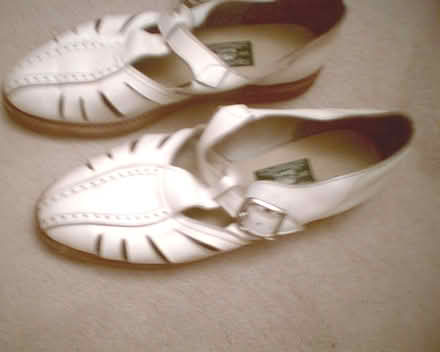 Photo of free Roots Leather Sandals s.10 (Queen/Rutherford in Brampton) #1