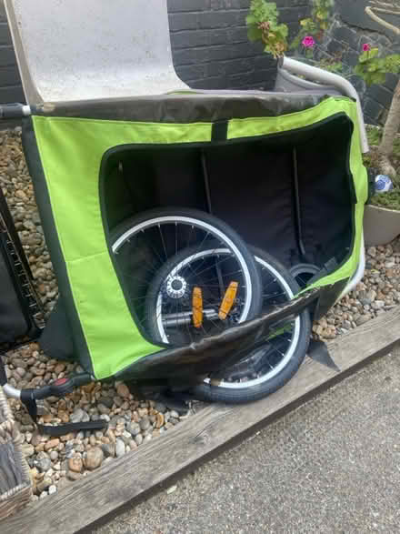 Photo of free Pet carrier (Charlton) #1