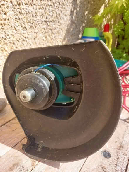Photo of free Bosch Easytrim Strimmer (Pitreavie Castle, KY11) #2