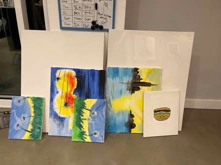 Photo of free Various canvases (Twickenham TW1) #1