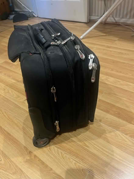 Photo of free Pilot case (Heston) #3