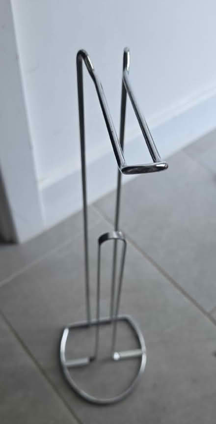 Photo of free Toilet roll holder (Kingwood Common RG9) #1