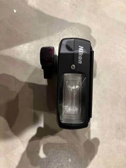 Photo of free Nikon mountable flash (Twickenham TW1) #1