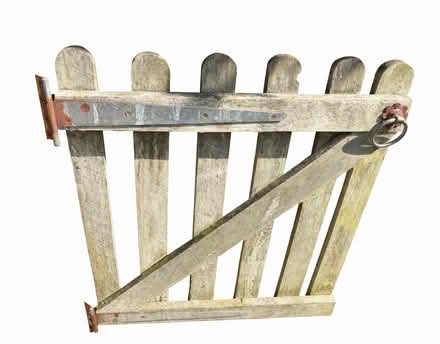 Photo of free Short fence and gate. (Cliffsend CT12) #2