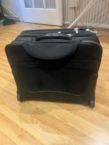 Photo of free Pilot case (Heston) #4