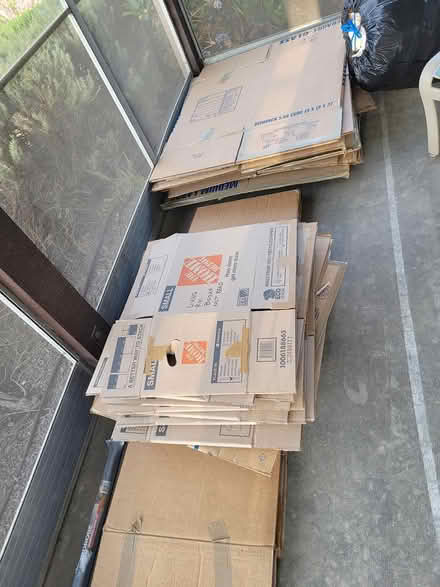 Photo of free moving boxes (Santiago Rd. East, san Diego) #1