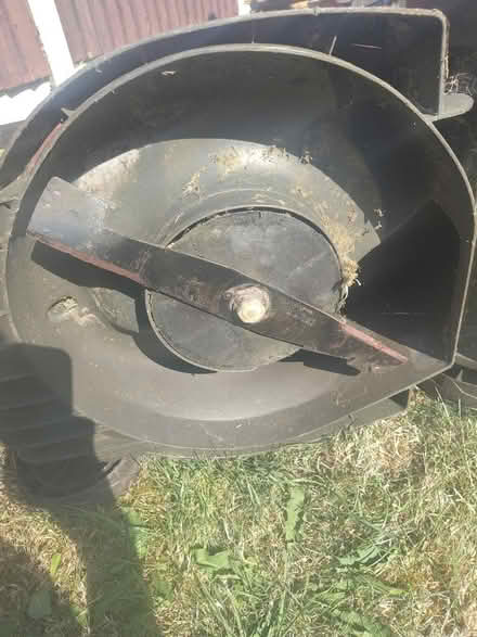 Photo of free Battery powered lawnmower (Belle Vale, L25) #4