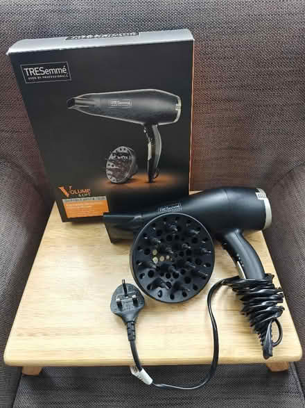 Photo of free Hair diffuser dryer 2200W TRESemmé (Ravenscourt Park W6) #1