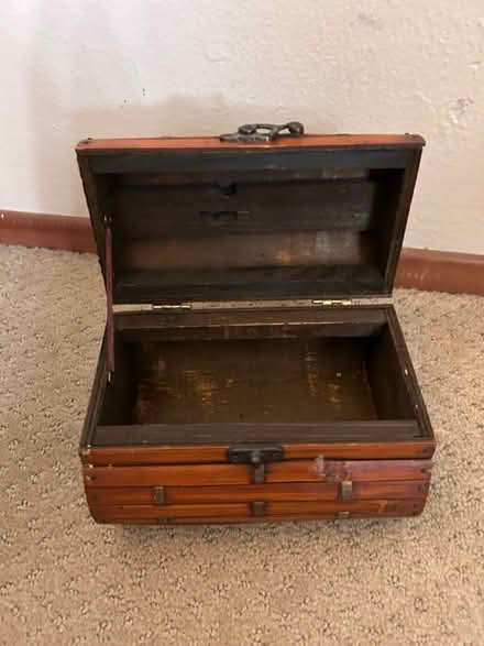 Photo of free Treasure chest box (east Petaluma) #1