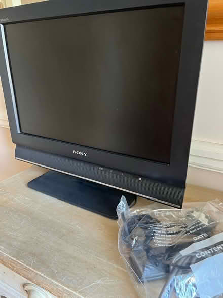 Photo of free Sony small tv with lead and control (Sanderstead CR2) #1