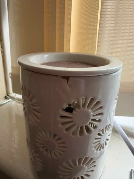 Photo of free Wax melt warmer (Leeds, LS7) #2