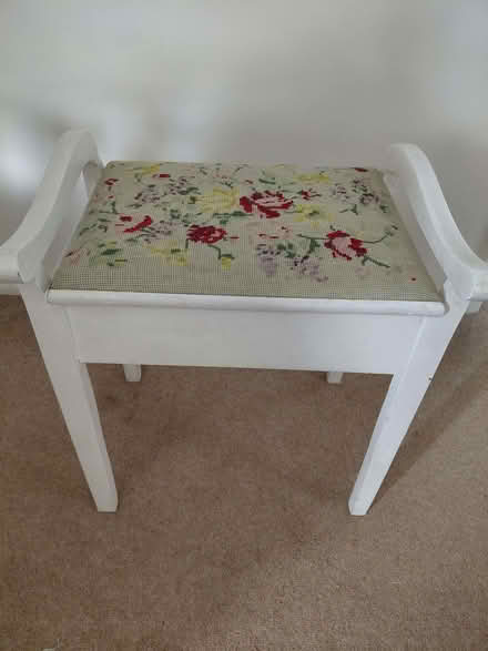 Photo of free Dressing Table and Stool (Fleet GU51) #1