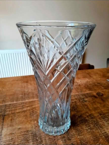 Photo of free Large Vase (Earley RG6) #1