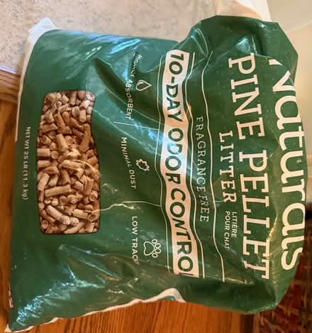 Photo of free Open bag Pine pellet cat litter (Cherrydale North Arlington VA) #1